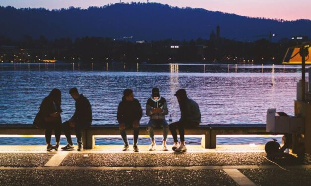 Η Γενιά Ζ: Νέες προκαταλήψεις και προκλήσεις στη σύγχρονη κοινωνία