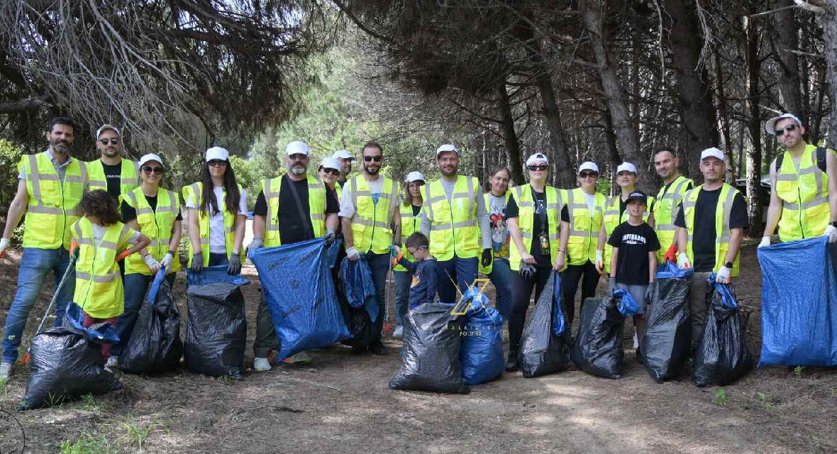 HELLAS GOLD VOLUNTARY BEACH CLEAN-UP ACTION ΙΝ CHALKIDIKI